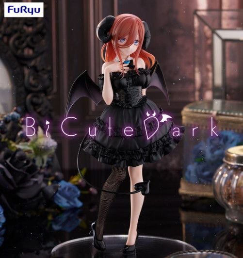 The Quintessential Quintuplets - Miku Nakano Figure Furyu BiCute Dark
