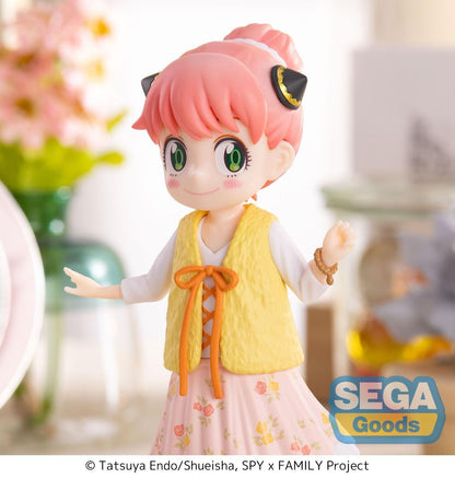 Spy × Family - Anya Forger Stylish Look Figure Sega Luminasta