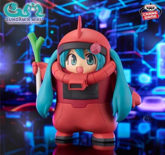 Gundam 45th Anniversary - Hatsune Miku Hatsune Miku Ver. Figure Banpresto Zaku Plush