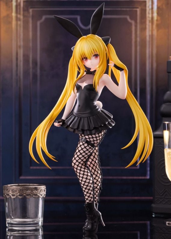 To LOVE Ru-Darkness - Golden Darkness Figure Furyu BiCute
